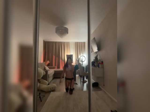 Alliina-leee from BongaCams is Freechat