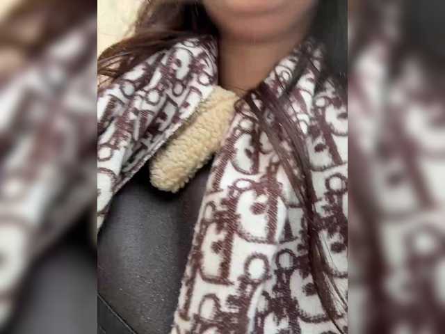 Alliina-leee's BongaCams show and profile