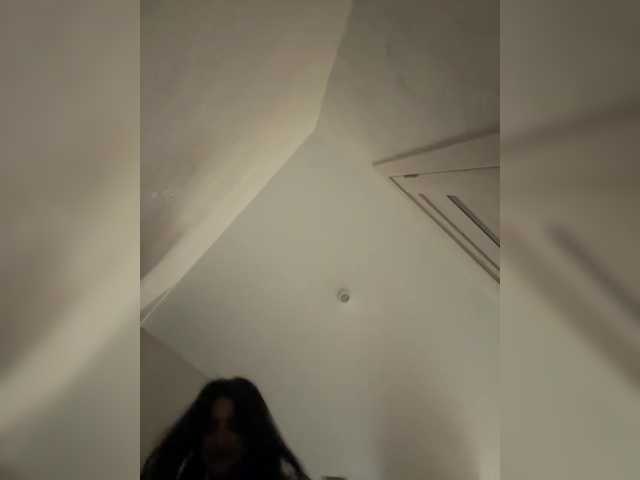 Alliina-leee's BongaCams show and profile