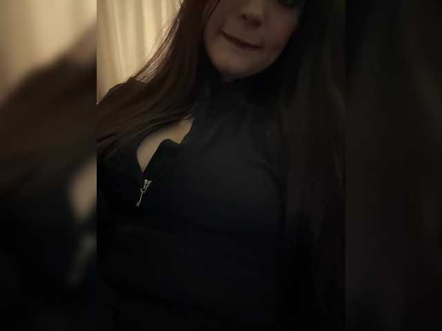 Alliina-leee Live Webcam on BongaCams