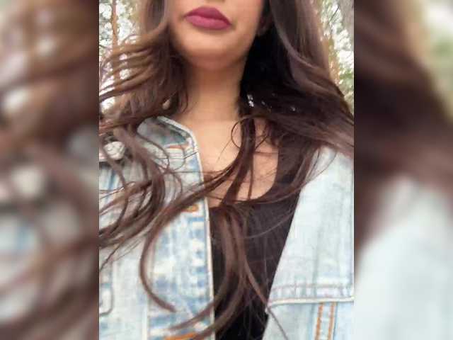 Sex chat gratuit in direct cu Alliina-leee pe BongaCams