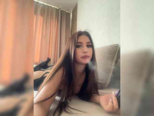 Alliina-leee Live Webcam on BongaCams