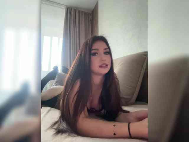 Alliina-leee Live Webcam on BongaCams