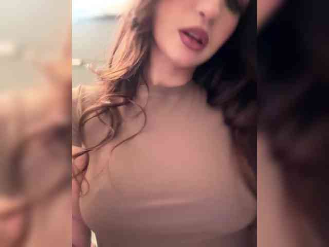 chat free Alliina-leee