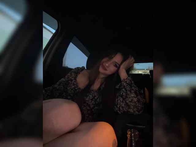 Alliina-leee Live Webcam on BongaCams