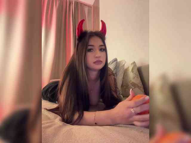 Alliina-leee Live Webcam on BongaCams
