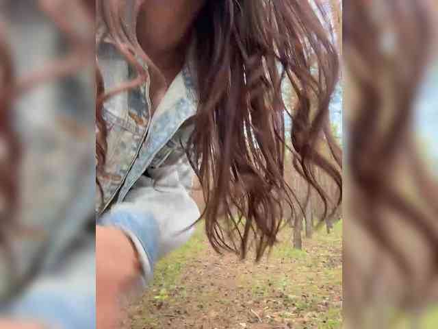 private live show Alliina-leee