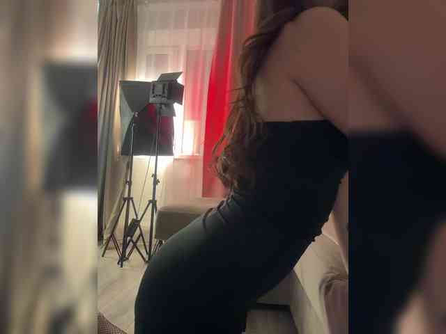 Alliina-leee Live Webcam on BongaCams