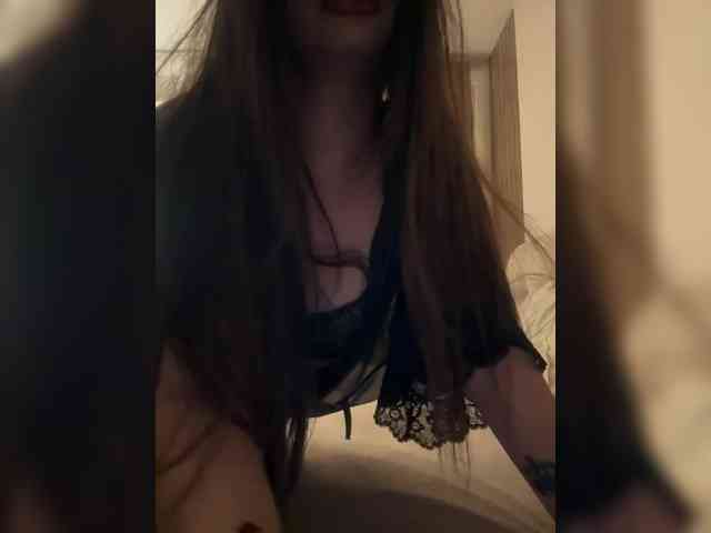 Alliina-leee Live Webcam on BongaCams