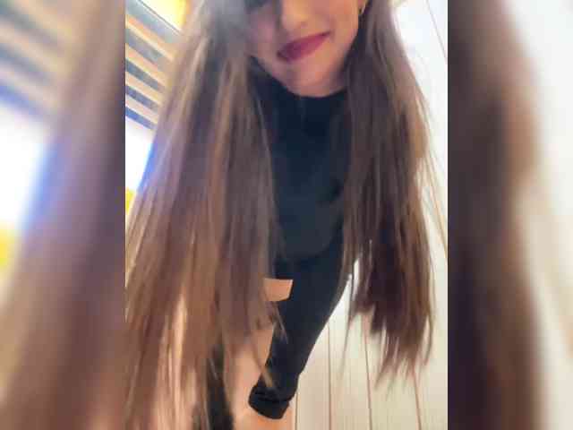 Alliina-leee's webcam live show