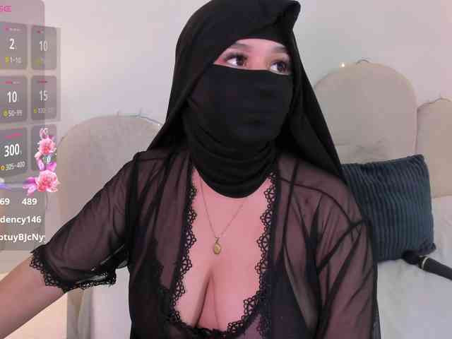 allanaluna Live Webcam on BongaCams