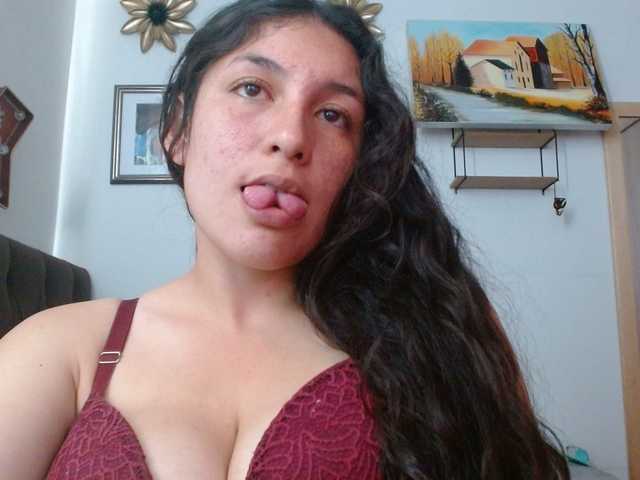 Ratienterciopelo's BongaCams show and profile