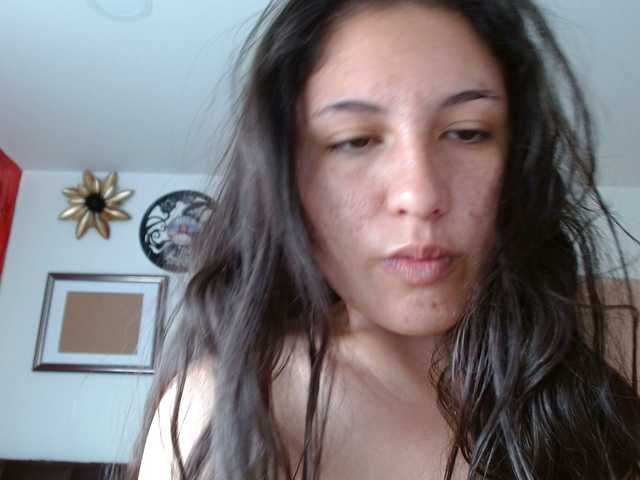 Ratienterciopelo's BongaCams show and profile