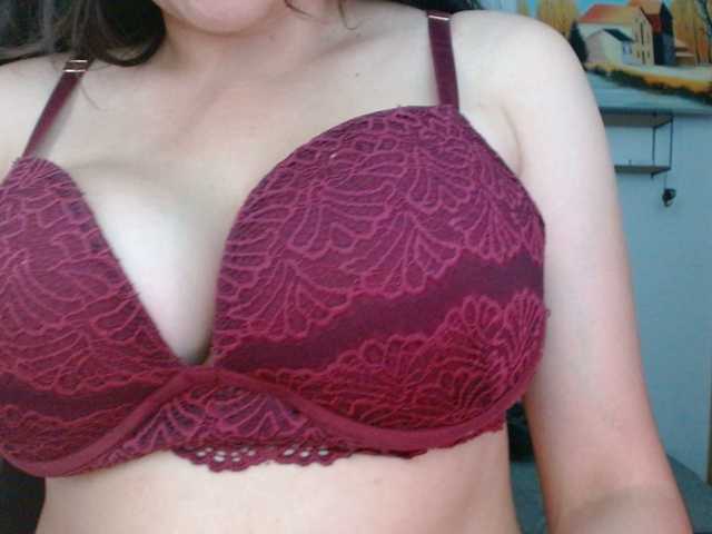 Ratienterciopelo's BongaCams show and profile