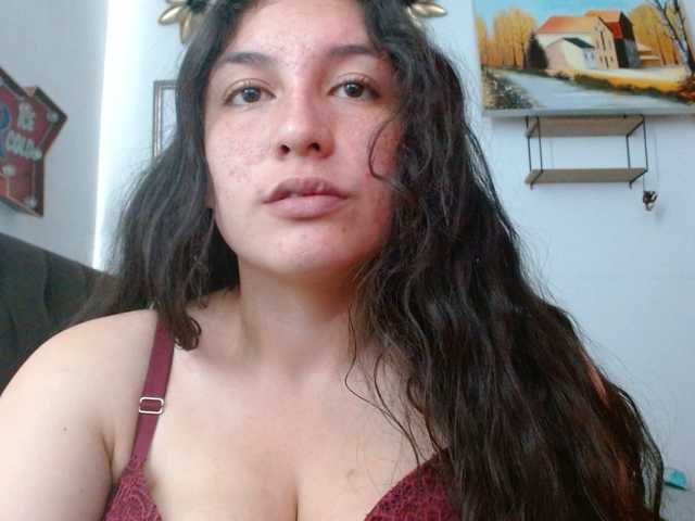 Ratienterciopelo's BongaCams show and profile