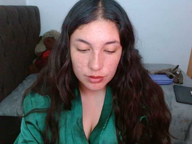 Ratienterciopelo's BongaCams show and profile