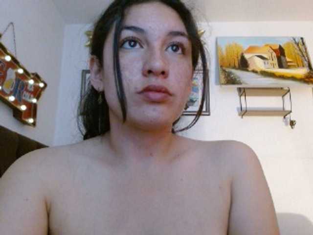 Ratienterciopelo's BongaCams show and profile