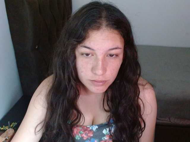 Ratienterciopelo's BongaCams show and profile