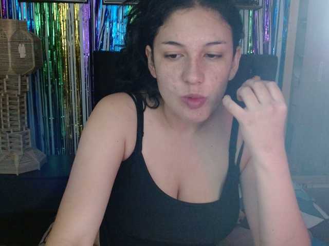 Ratienterciopelo's BongaCams show and profile