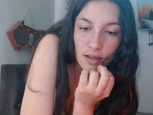 Ratienterciopelo's BongaCams show and profile