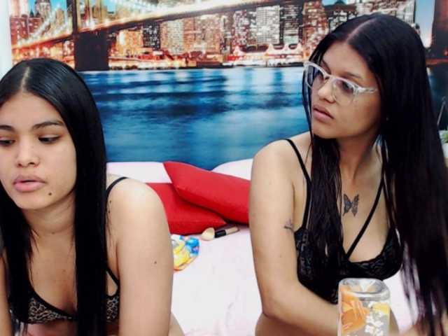  KendraAndMishel chat room