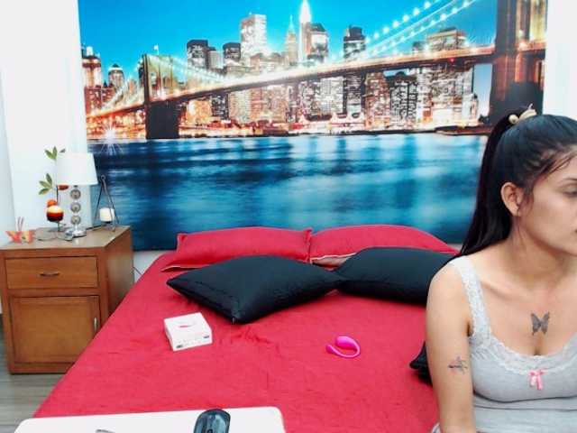 KendraAndMishel Live Cam on BongaCams and RICams