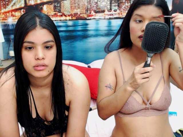  KendraAndMishel chat room