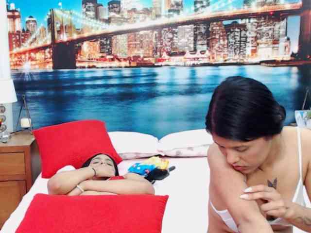 KendraAndMishel webcam