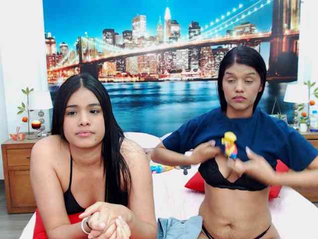 KendraAndMishel webcam