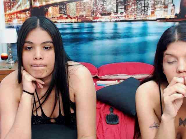 live on cam KendraAndMishel