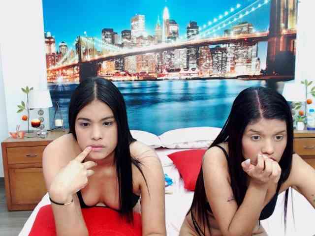 KendraAndMishel webcam
