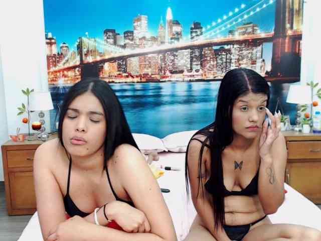 KendraAndMishel webcam