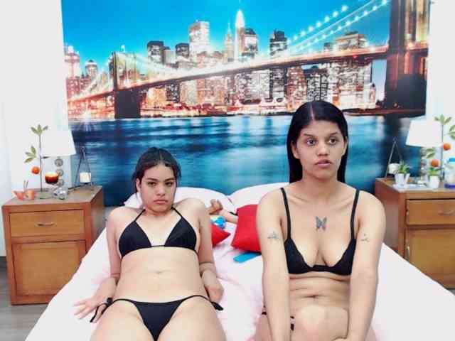 KendraAndMishel webcam