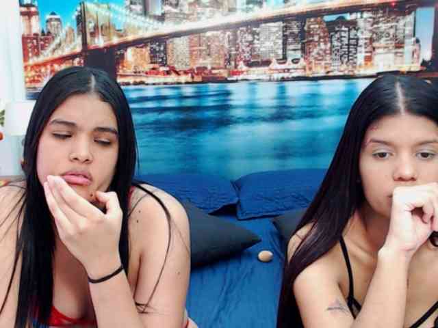KendraAndMishel webcam