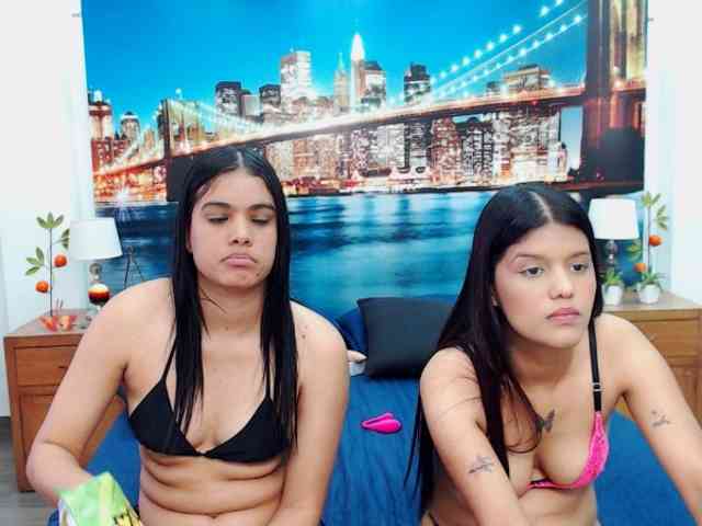 KendraAndMishel webcam