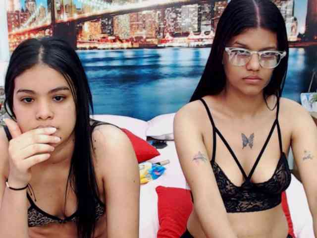 KendraAndMishel webcam