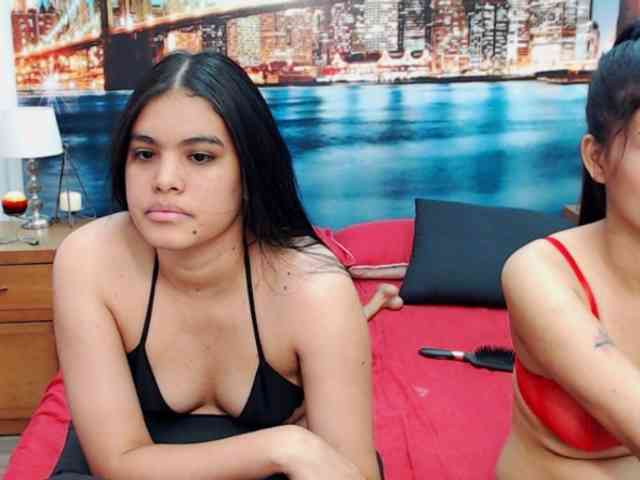 KendraAndMishel webcam
