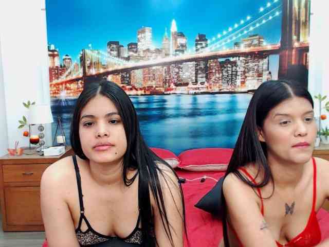 KendraAndMishel webcam