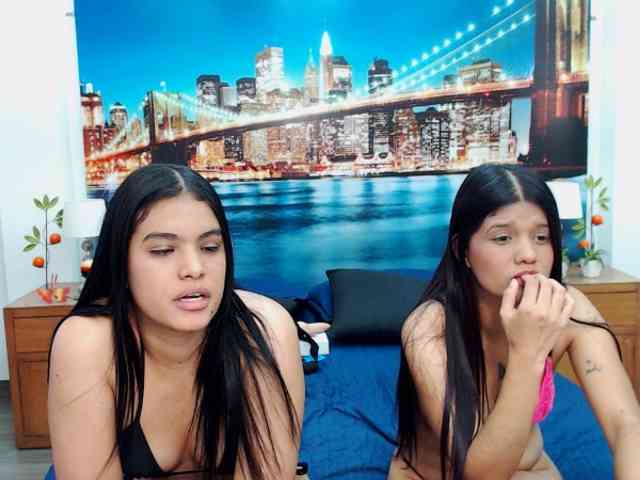KendraAndMishel webcam