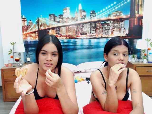 KendraAndMishel webcam