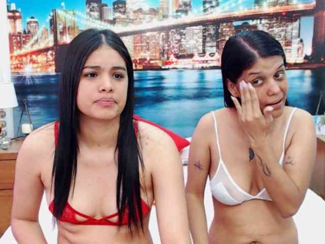 KendraAndMishel webcam