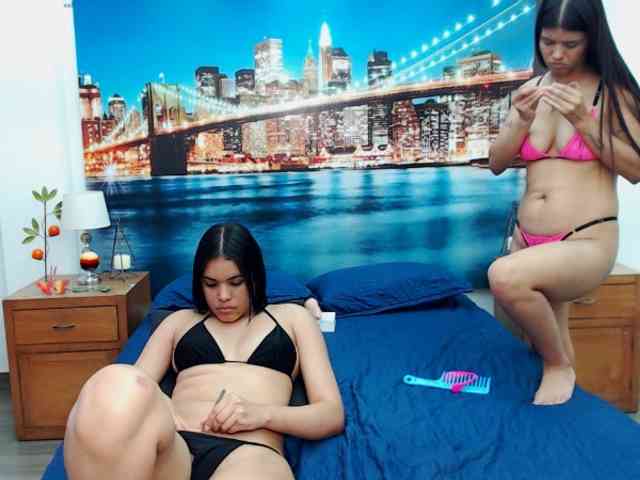 KendraAndMishel webcam
