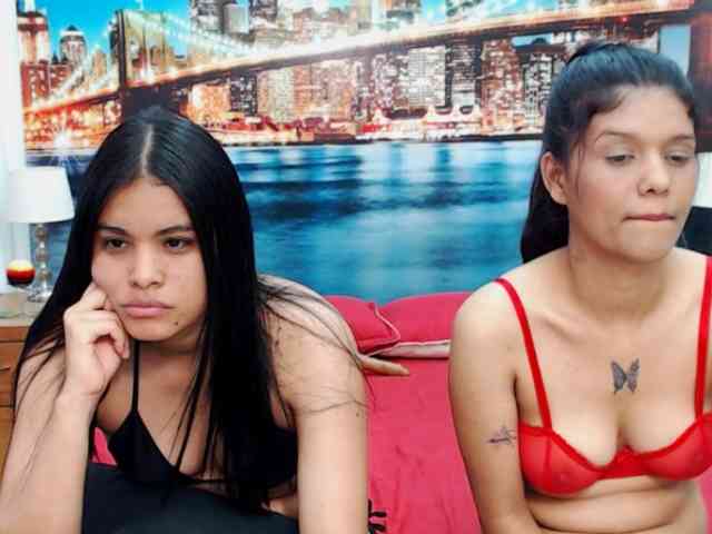 KendraAndMishel webcam