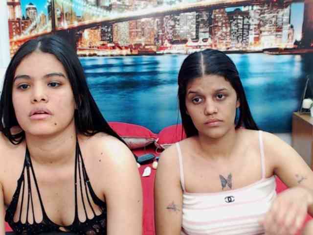 KendraAndMishel webcam