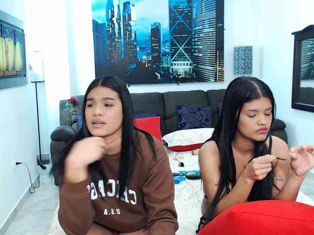 KendraAndMishel webcam