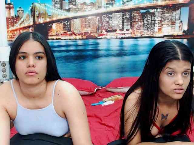 KendraAndMishel webcam