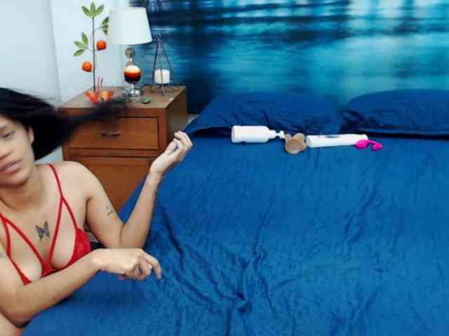 KendraAndMishel webcam