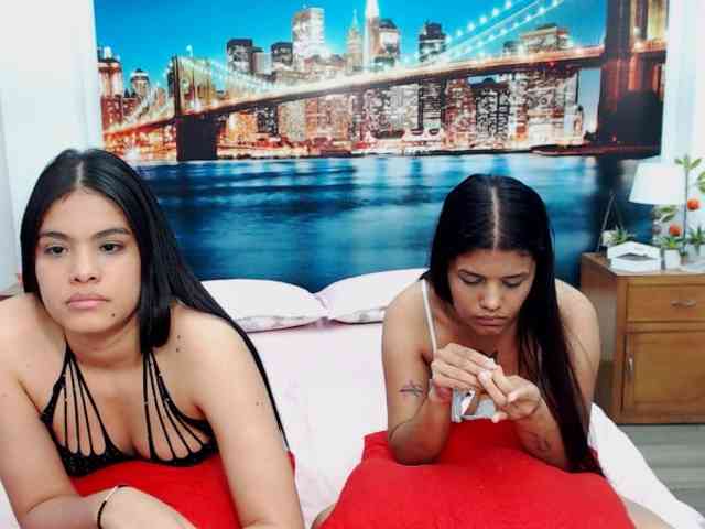 KendraAndMishel webcam