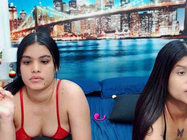 KendraAndMishel webcam