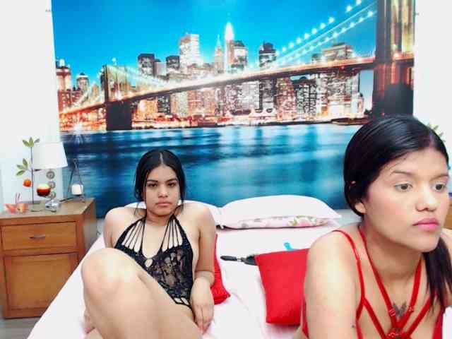 KendraAndMishel webcam
